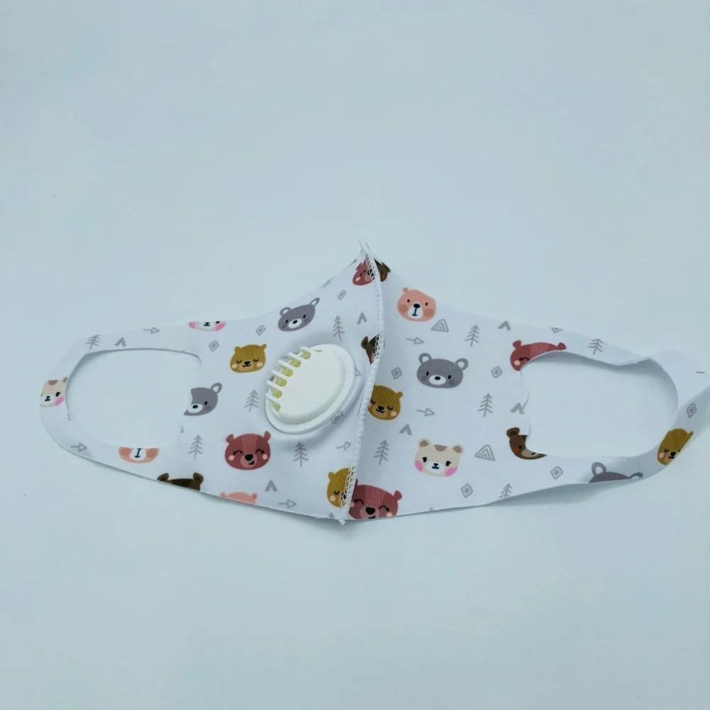 NWT BEAR PRINT CHILDREN FACE MASK WITH FILTER